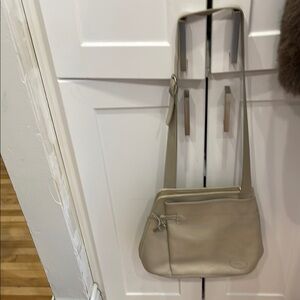 Longchamp Cream Leather Shoulder Bag